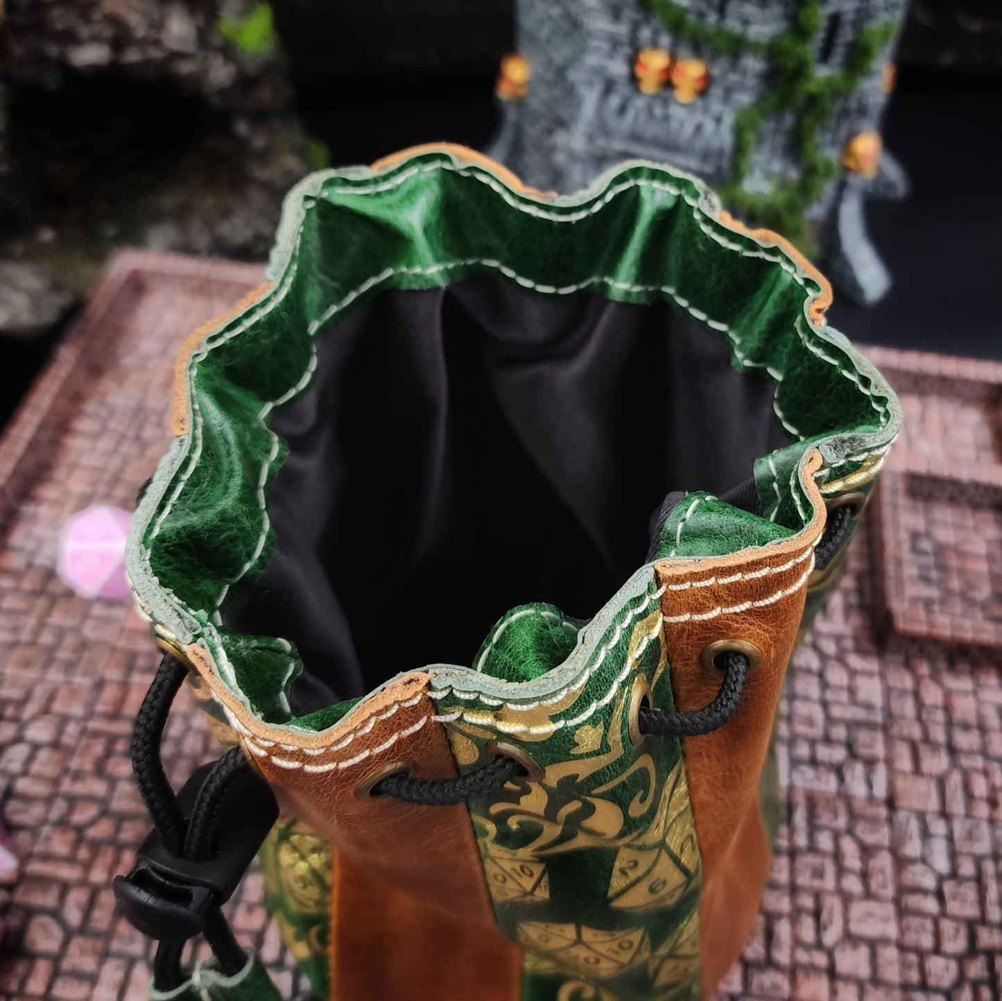 Standing Round Dice Bag - D20 Pattern - Green and Tan